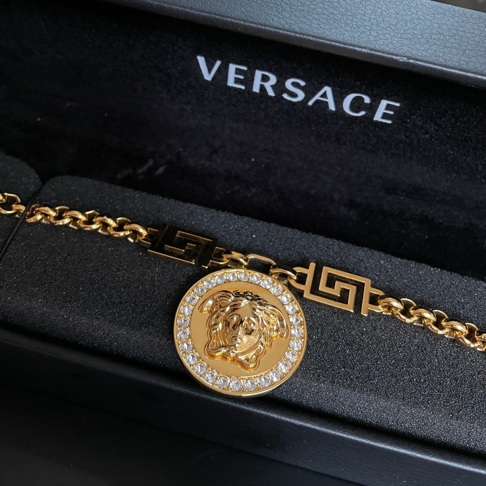 ✨⚜️ VERSACE GRECAMANIA NECKLACE✨⚜️